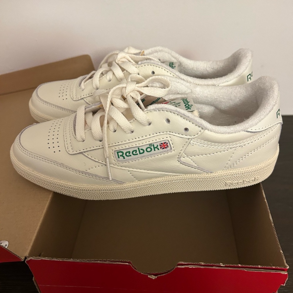 NIB Reebok
Club C 85 Vintage Shoes - Picture 6 of 10